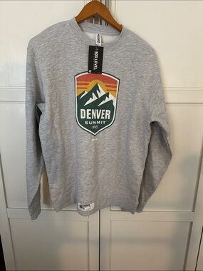 Denver Summit FC NWSL Gray Crewneck Sweatshirt 500 Level Soccer Crest Sz  M NWT